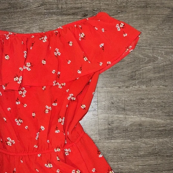 Red romper - Picture 2 of 3